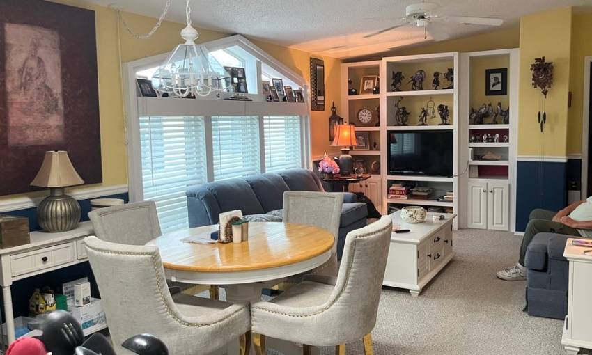 1284 Las Brisas Lane a Winter Haven, FL Mobile or Manufactured Home for Sale